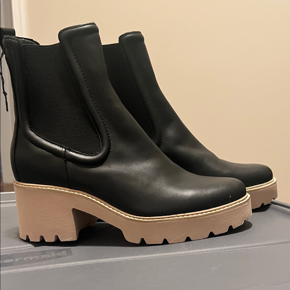 Dec Vita Black Ankle Boots